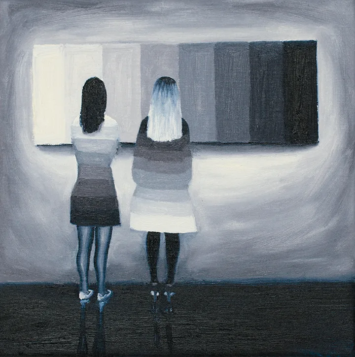LOOKING AT GREY TONES, DRESSED IN GREY TONES